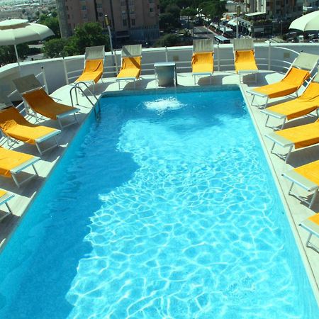 Waldorf Suite Hotel Rimini Esterno foto