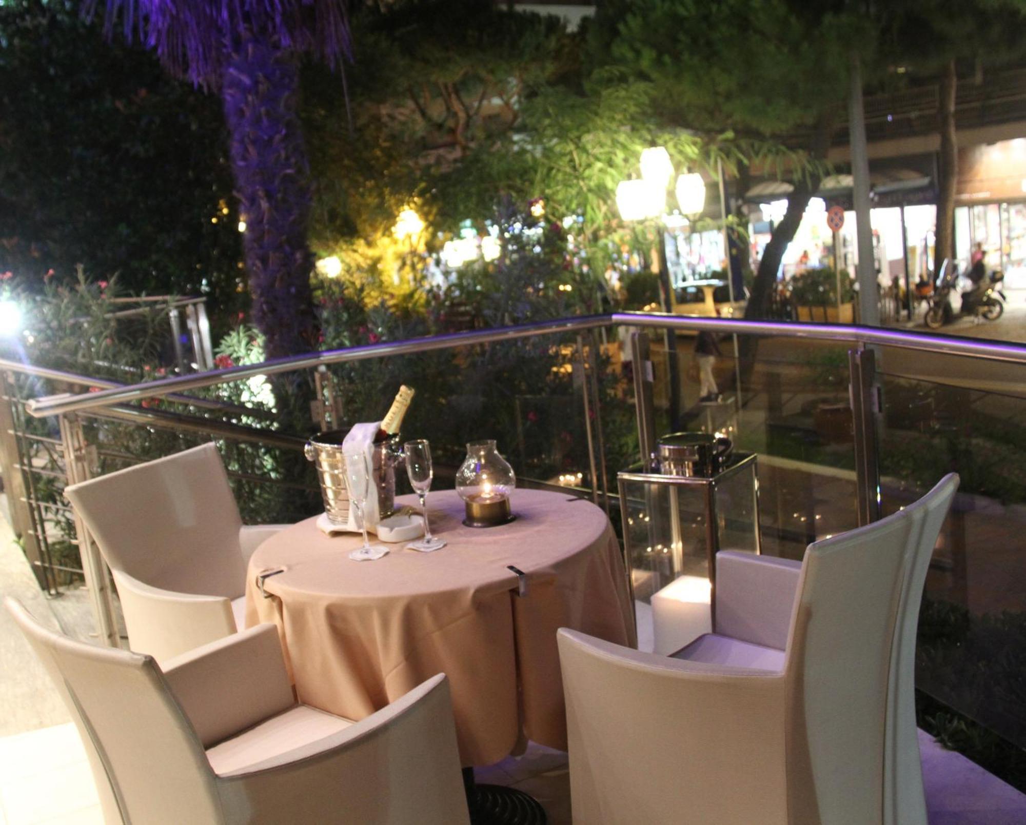Waldorf Suite Hotel Rimini Esterno foto