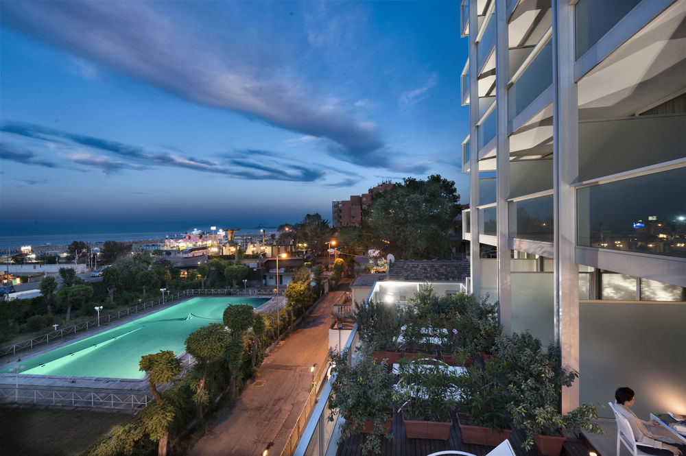 Waldorf Suite Hotel Rimini Esterno foto