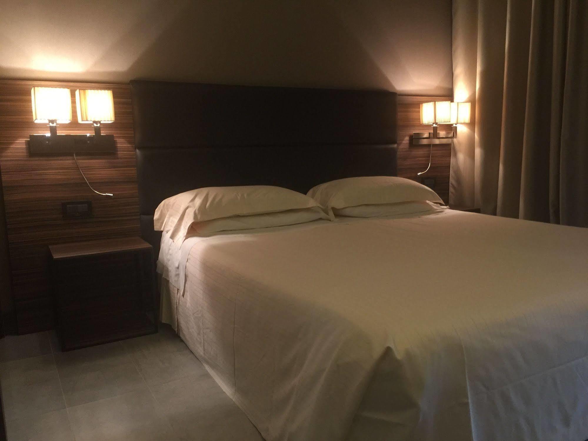 Waldorf Suite Hotel Rimini Esterno foto