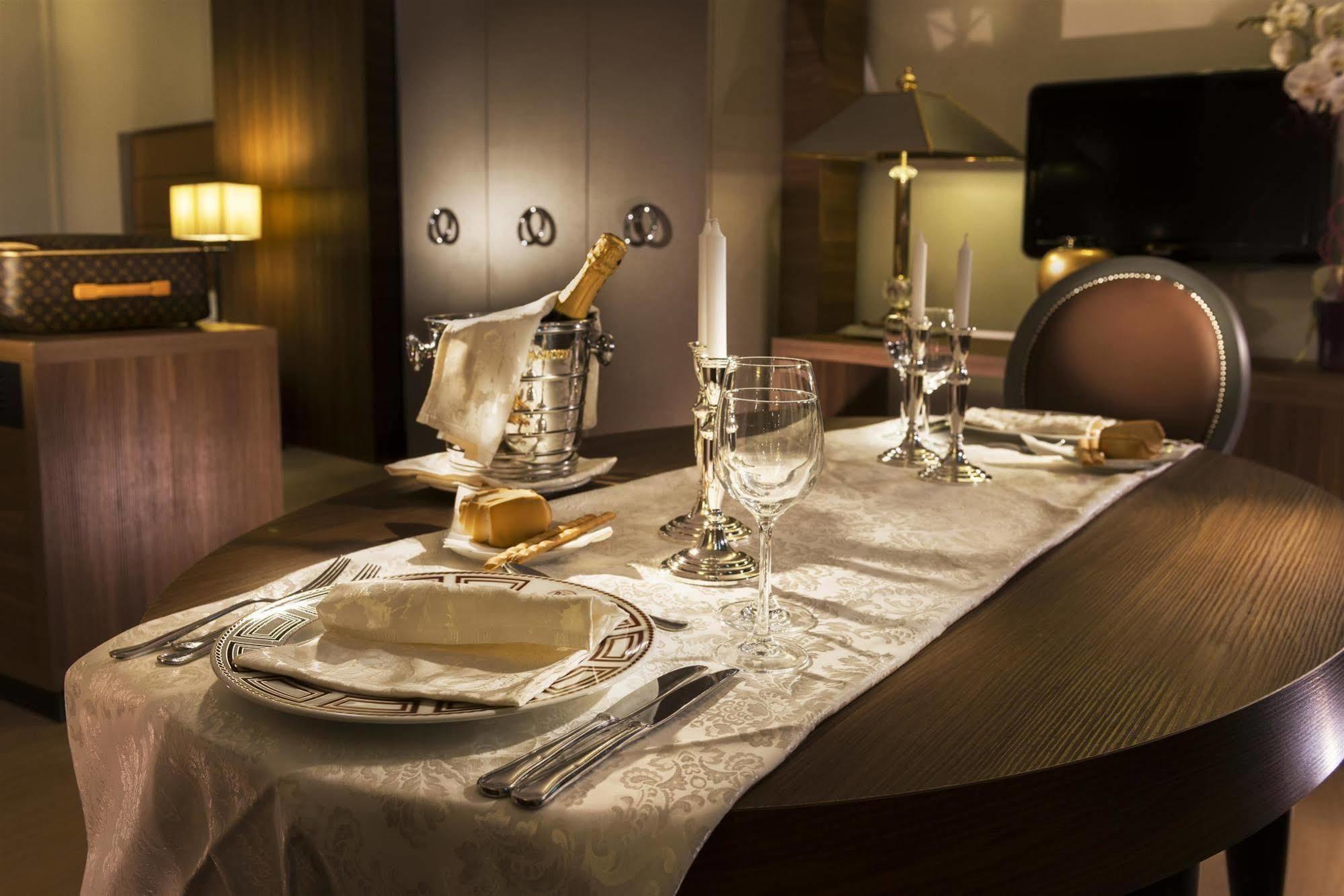 Waldorf Suite Hotel Rimini Esterno foto