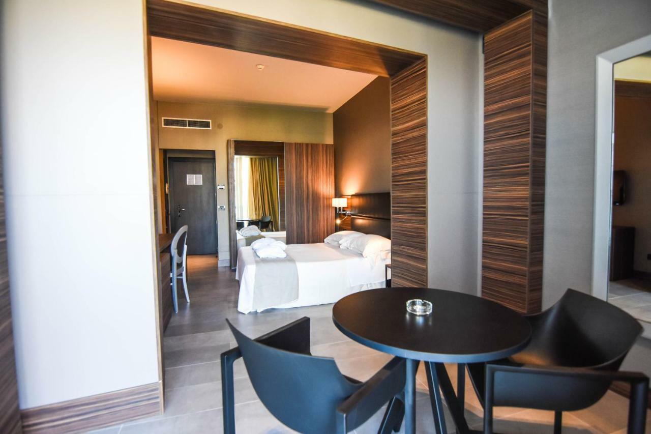 Waldorf Suite Hotel Rimini Esterno foto